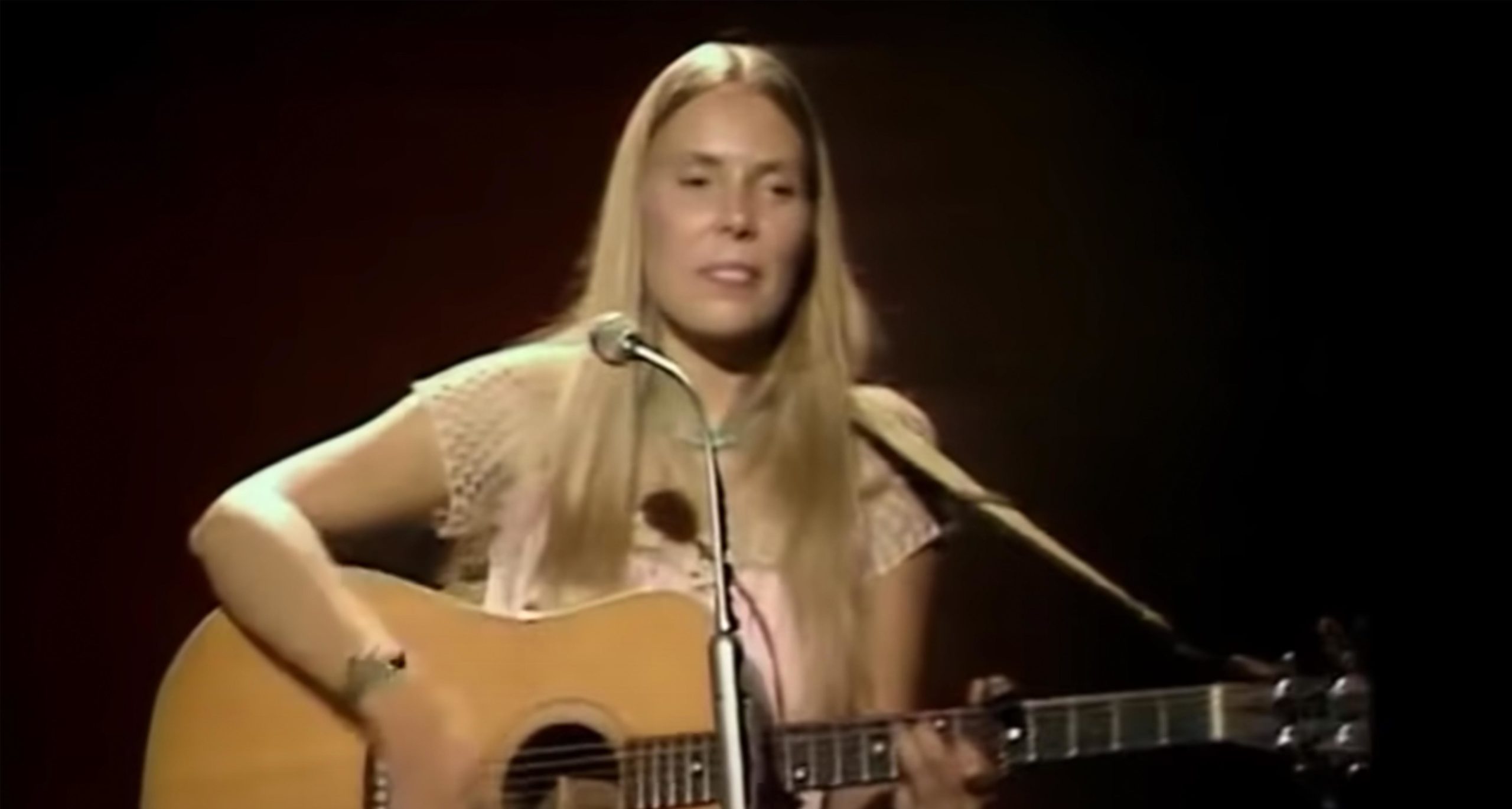 Joni Mitchell: Inside the legendary musician’s mysterious disease