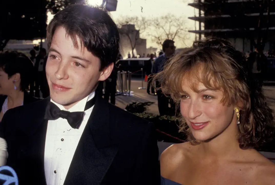 Jennifer Grey says fatal car crash with Matthew Broderick is among ‘top 3 traumas’ in her life: ‘I thought he was dead’