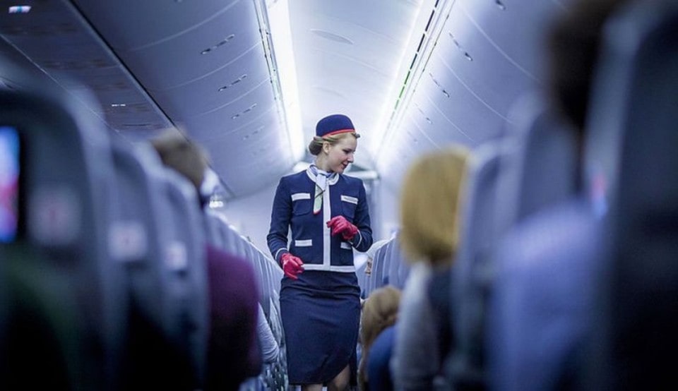 A girl on the plane was saved by a flight attendant.