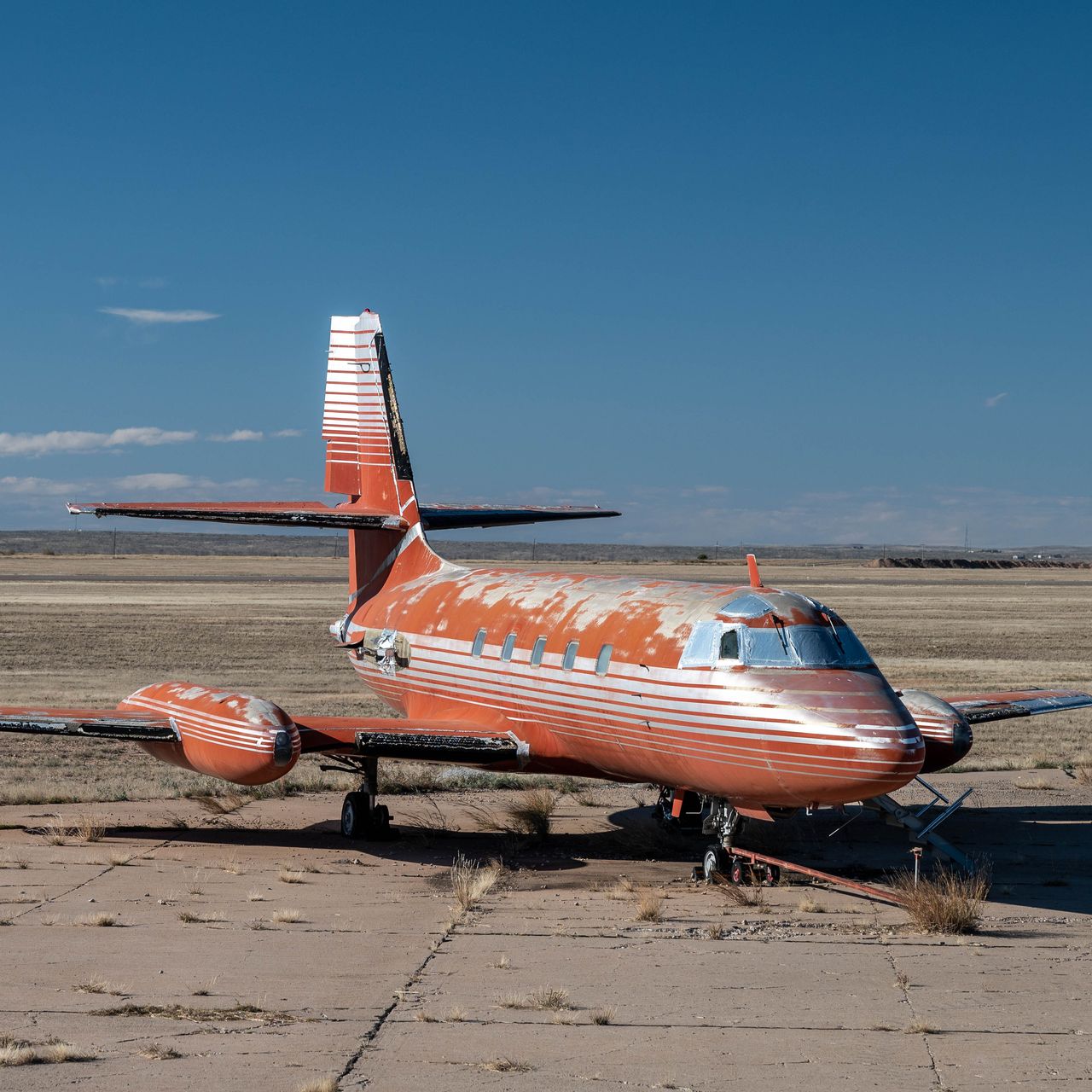 Elvis Presley’s 1962 Private Jet Has Finally Sold – The Inside Is Incredible