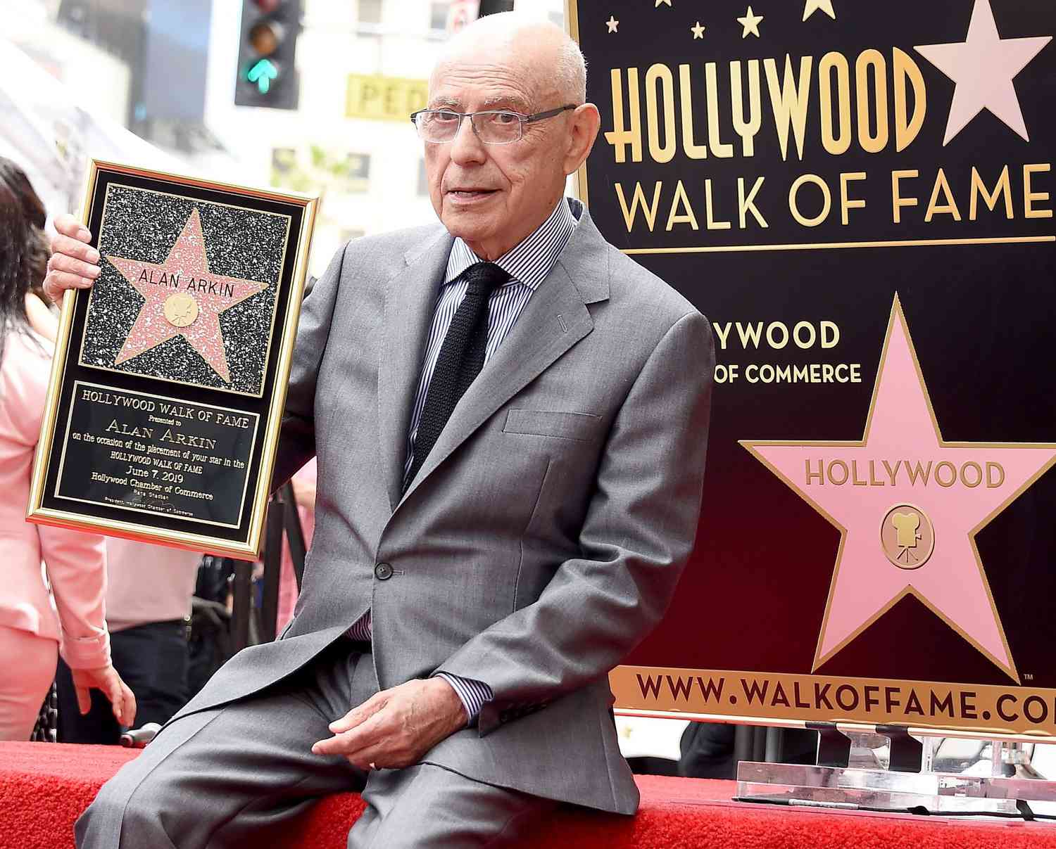 Alan Arkin, Oscar-Winning ‘Little Miss Sunshine’ Actor, Dead at 89