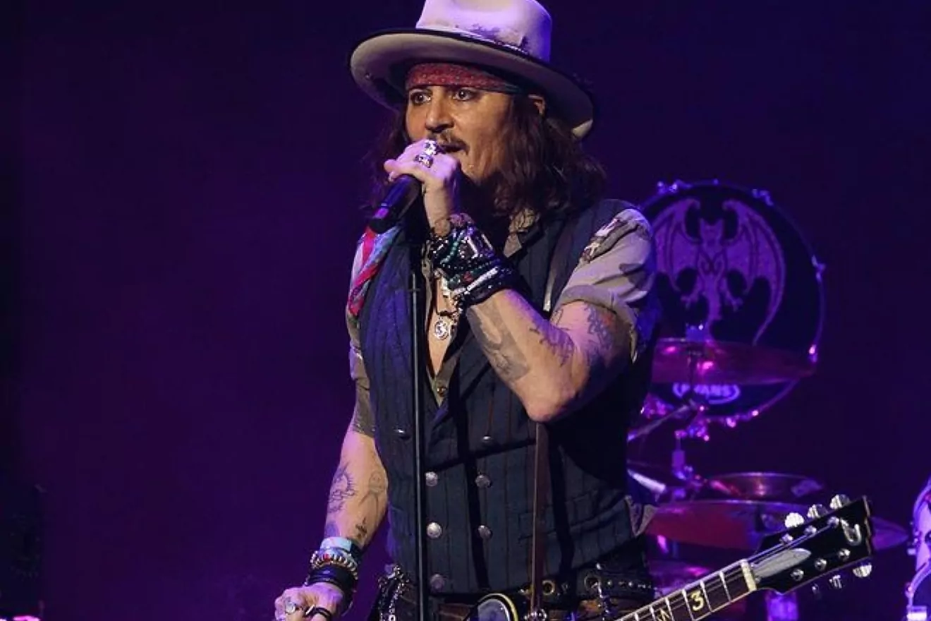 Shockwave in Budapest: Johnny Depp’s Hotel Collapse Forces Hollywood Vampires to Abandon Concert!