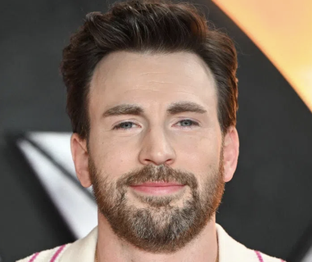 Chris Evans Got Married – But Fans Are Alarmed About The Age Gap