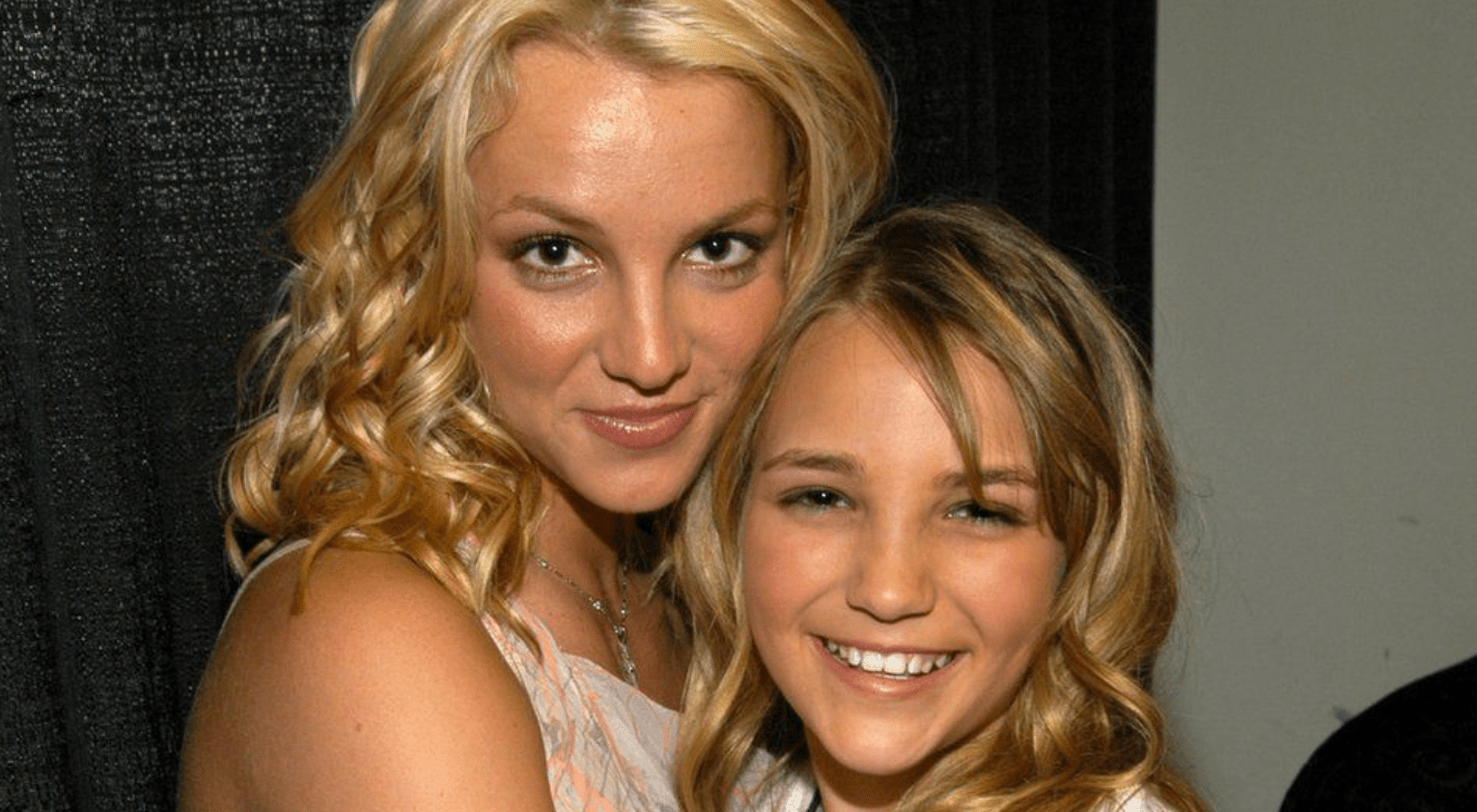 Who is the “loser” now? Look how the littlesister of Britney Spears has grown