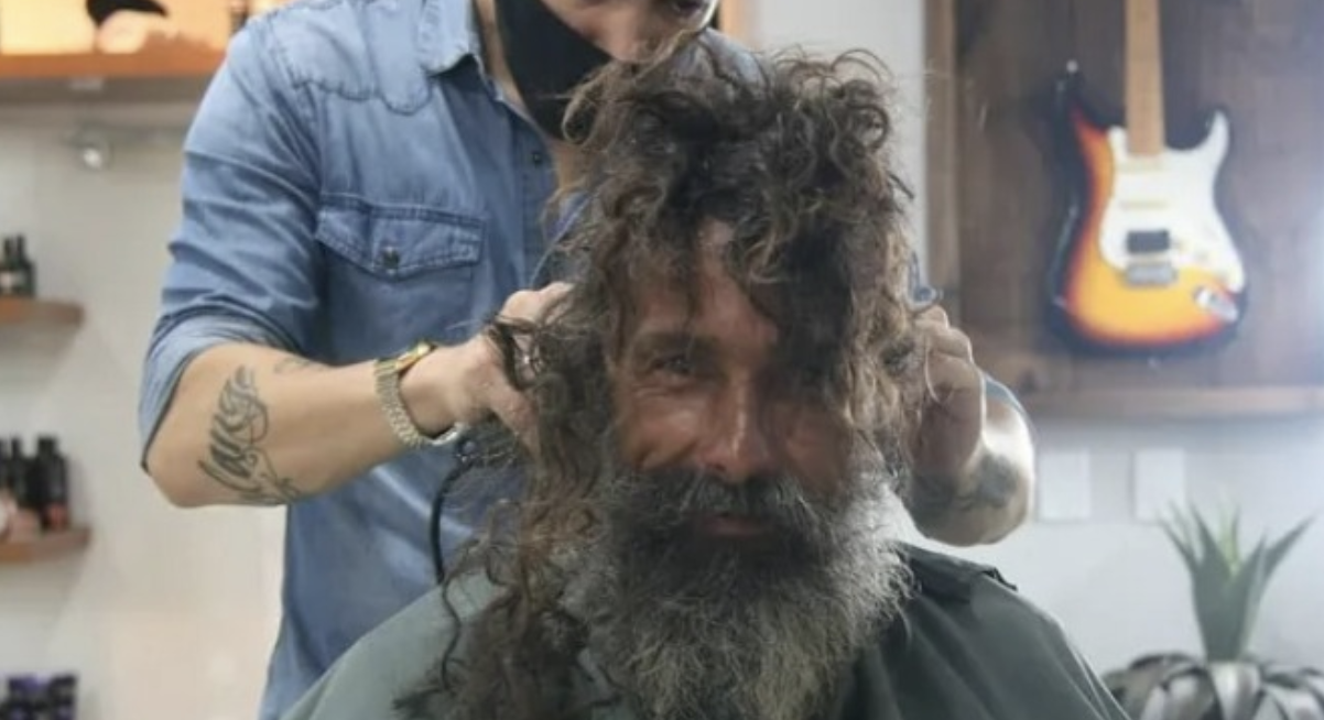 The incredible transformation of one homeless man is making headlines