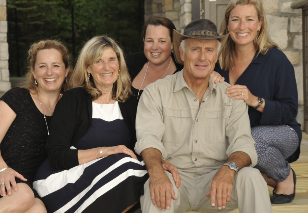 Hearts Break for Famed Zookeeper Jack Hanna as Family Shares Devastating Update