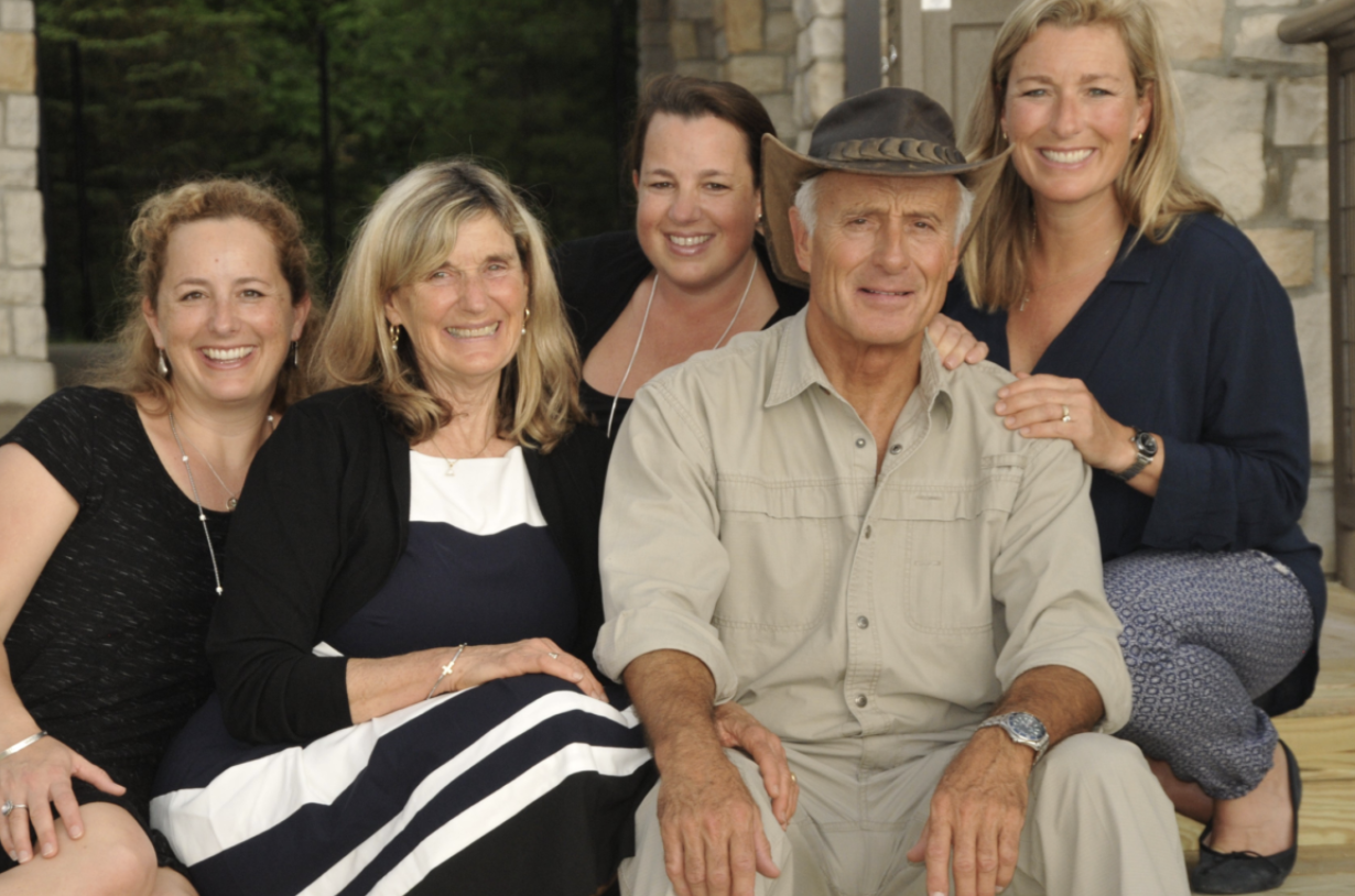 Hearts Break for Famed Zookeeper Jack Hanna as Family Shares Devastating Update