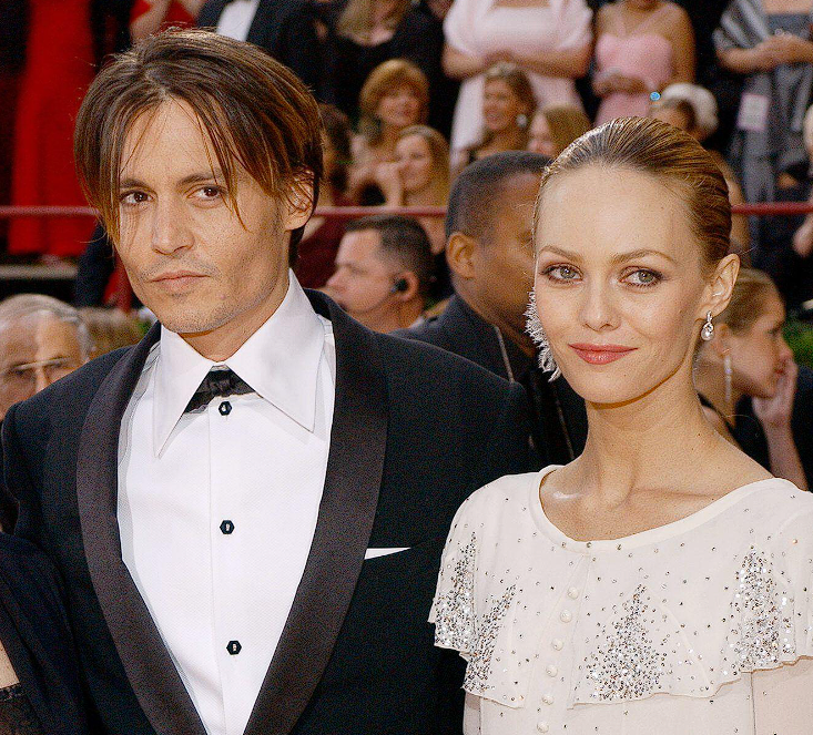 Johnny Depp Fans Creeped Out After Finding Out Who He’s Dating